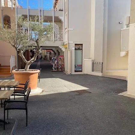 Complexe Cap Esterel Village ,vue Avec Parking Apartment Saint-Raphael (Var)