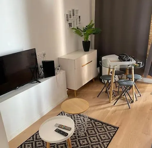 Complexe Cap Esterel Village ,vue Avec Parking Saint-Raphaël