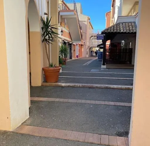 Complexe Cap Esterel Village ,vue Avec Parking Apartamento